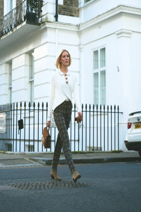 Pullover with buttoned polo collar - White