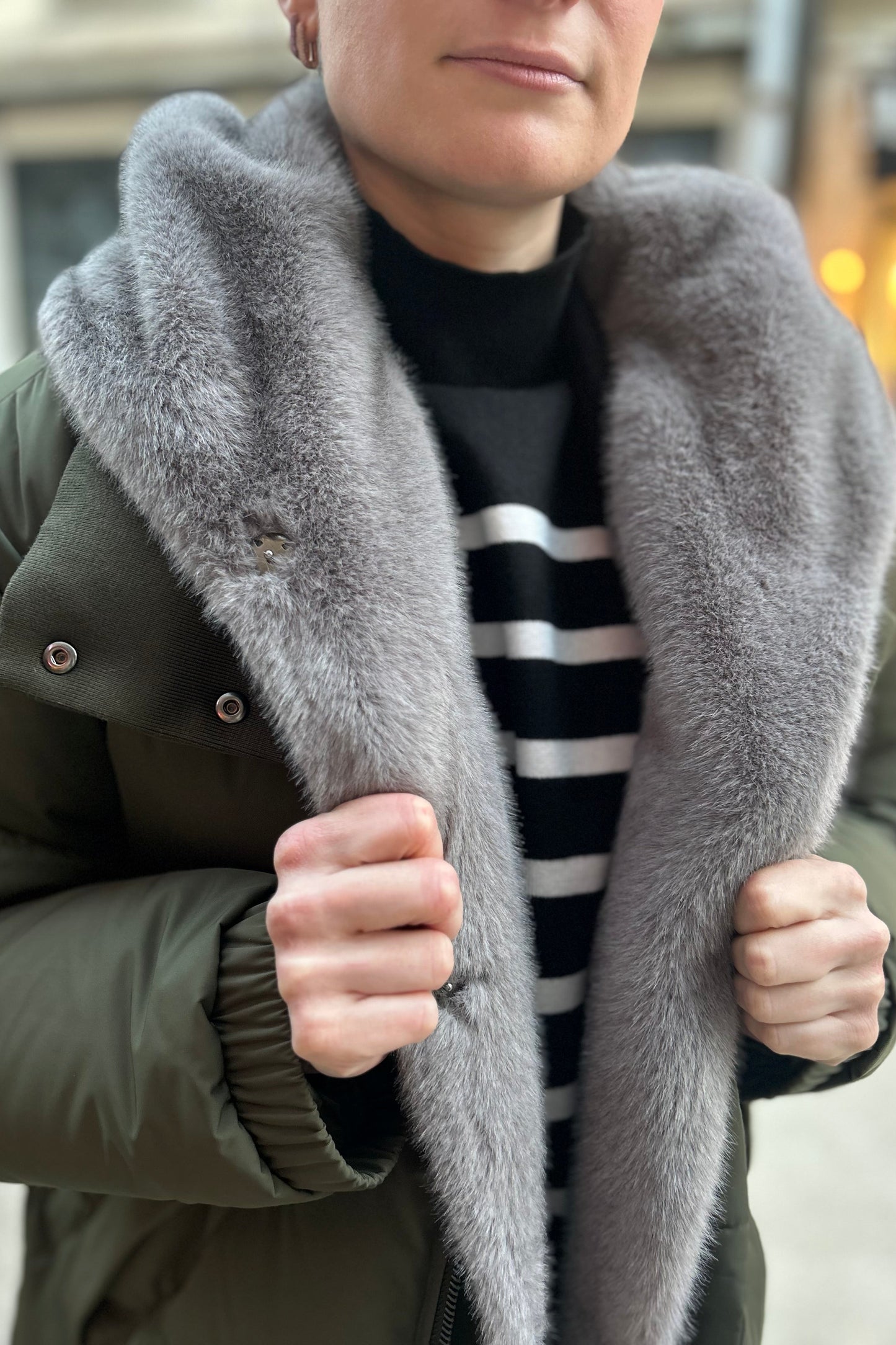 Khaki parka coat with removable saphire fur
