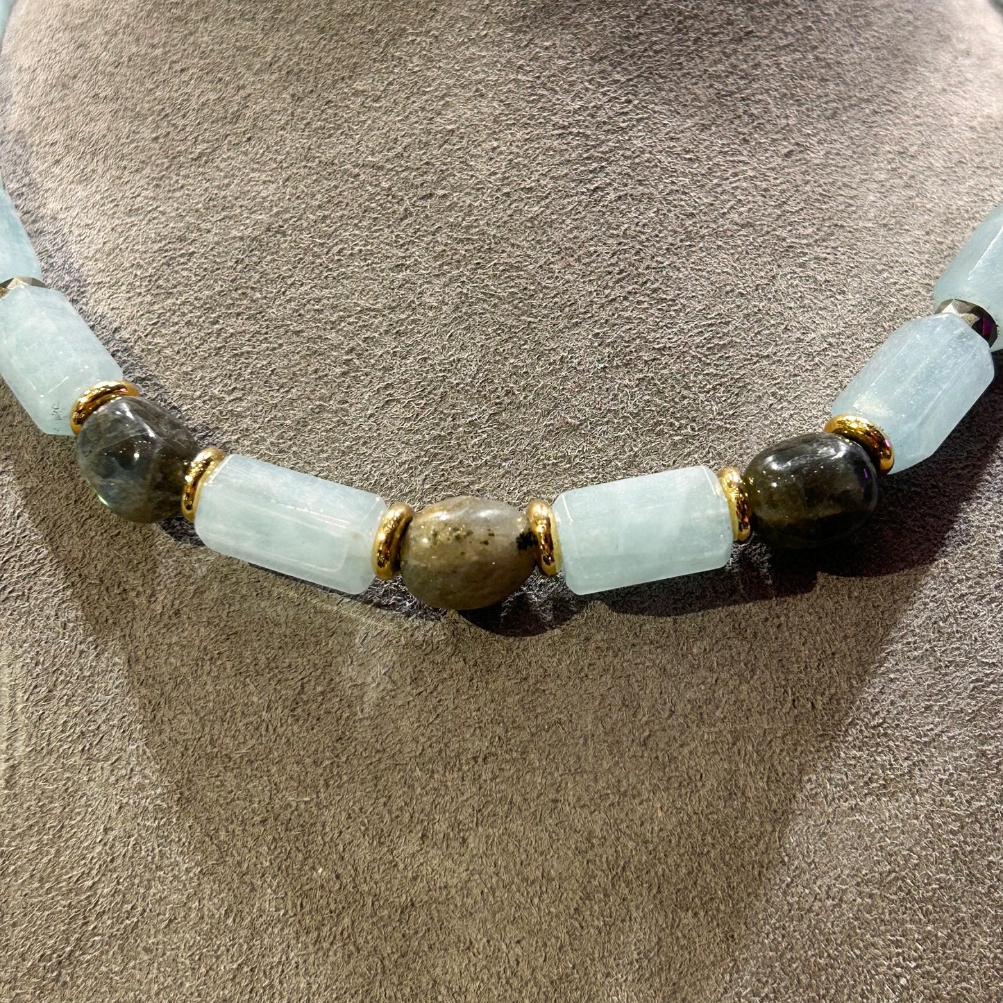 Full labradorite necklace - 38 cm