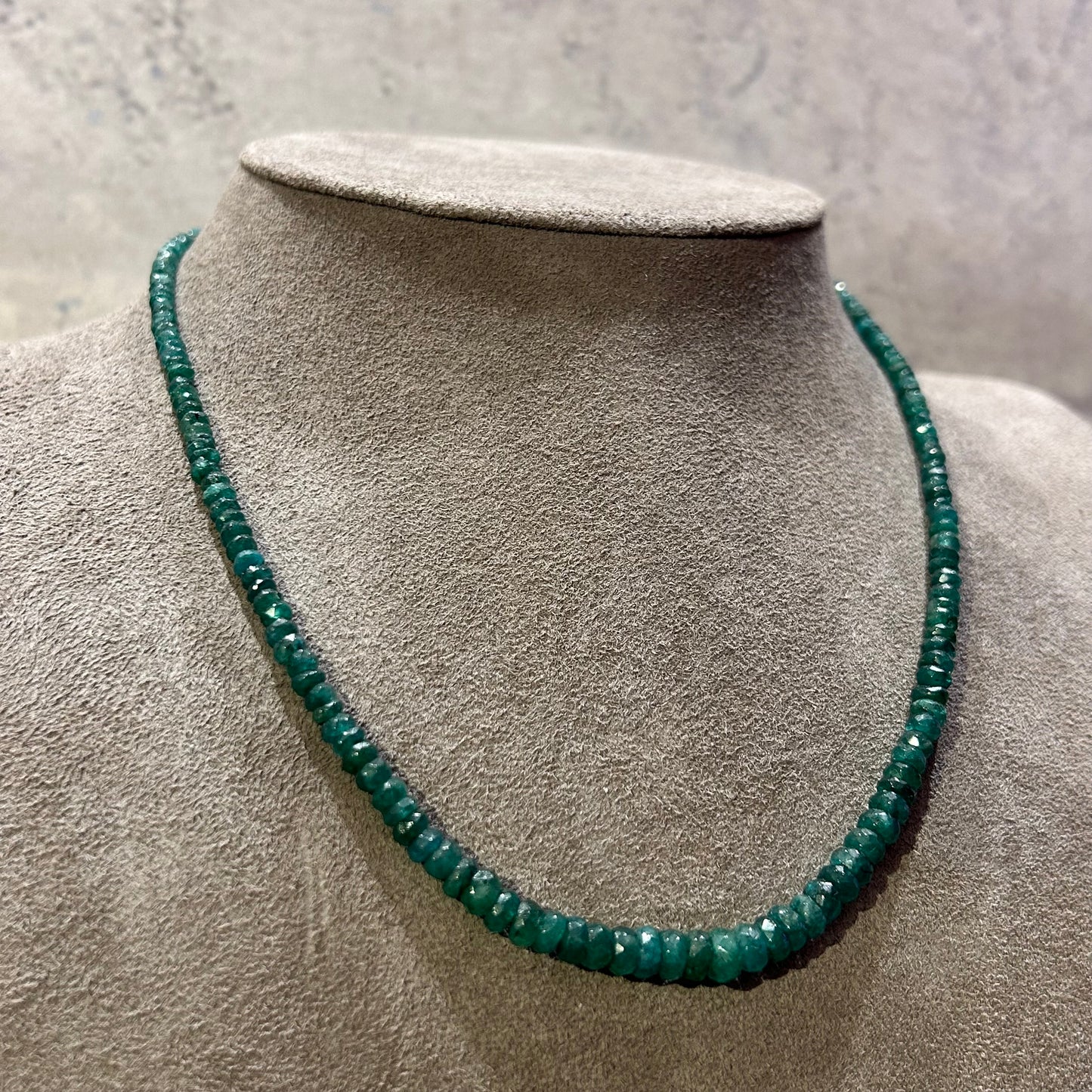 Emerald necklace - 45 cm
