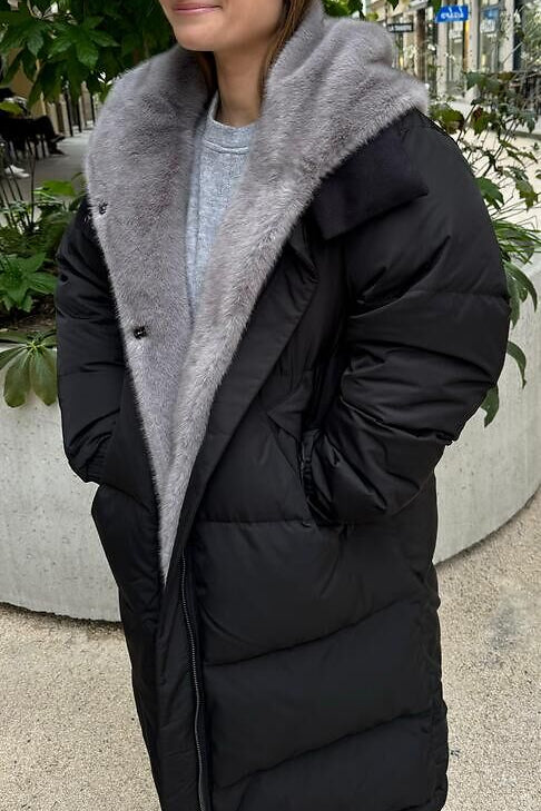 Black parka coat with removable saphire fur