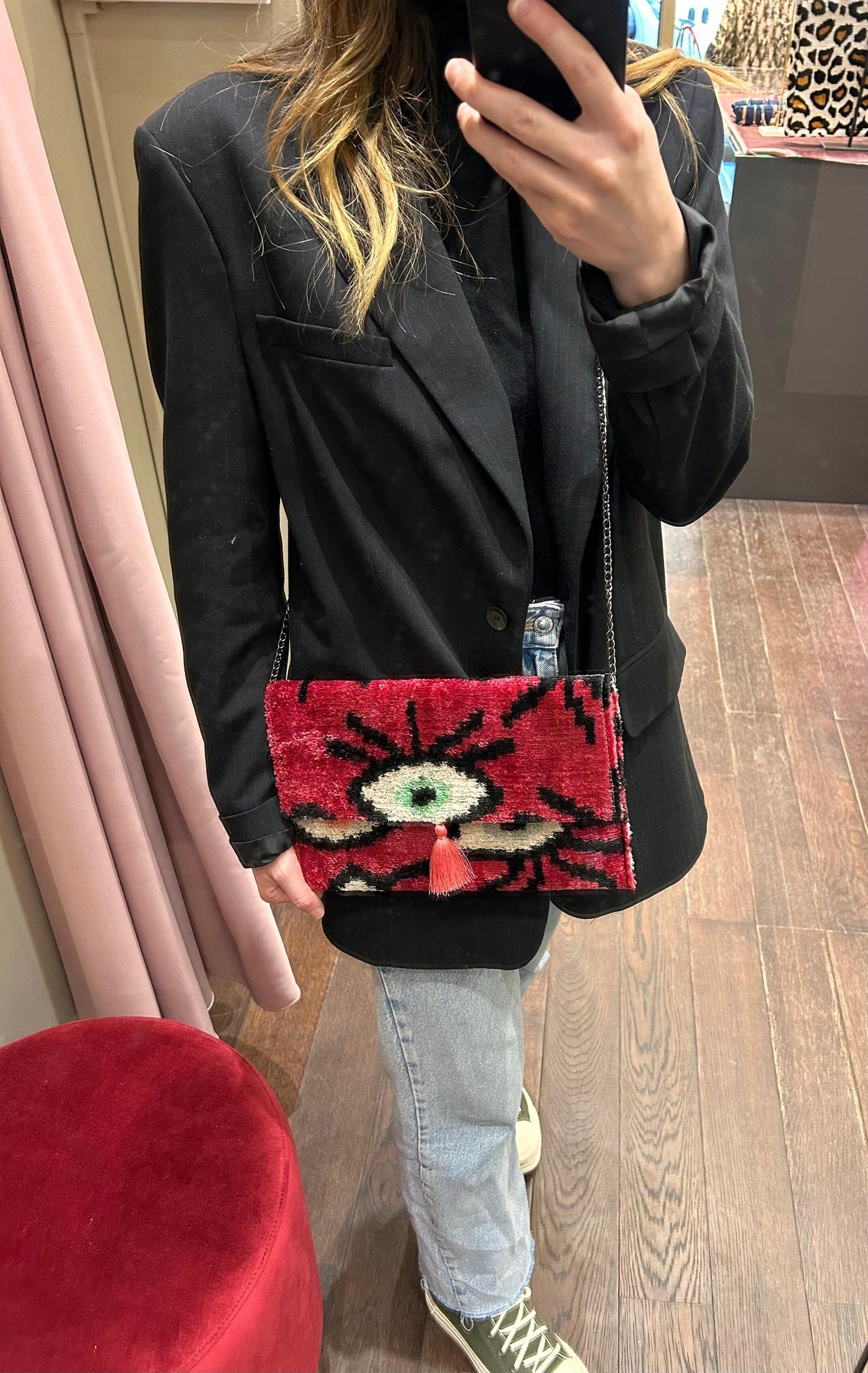 Bag pouch pink eye with chain