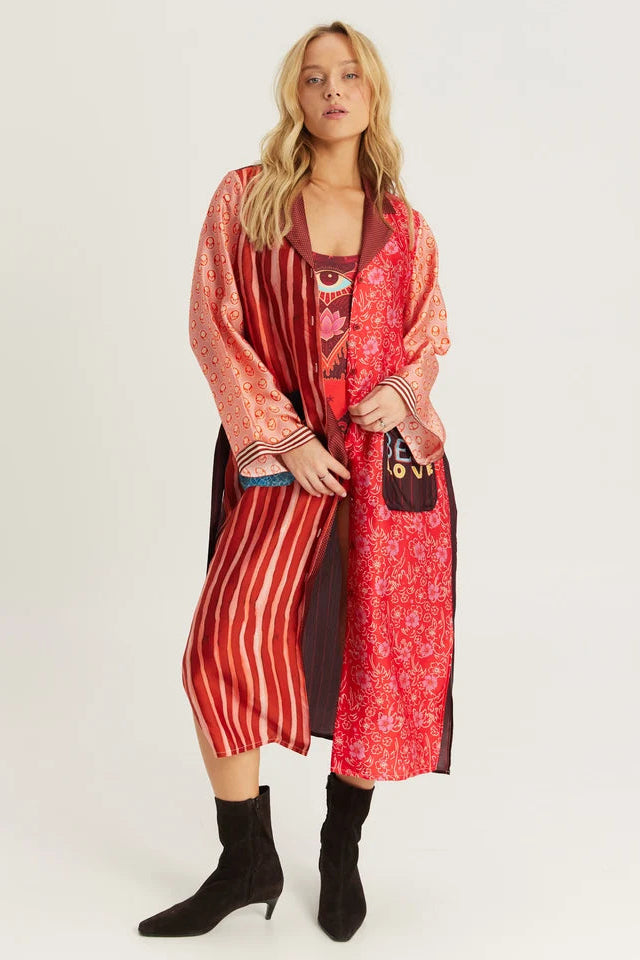 ME369 - Nova Red Aura Kimono