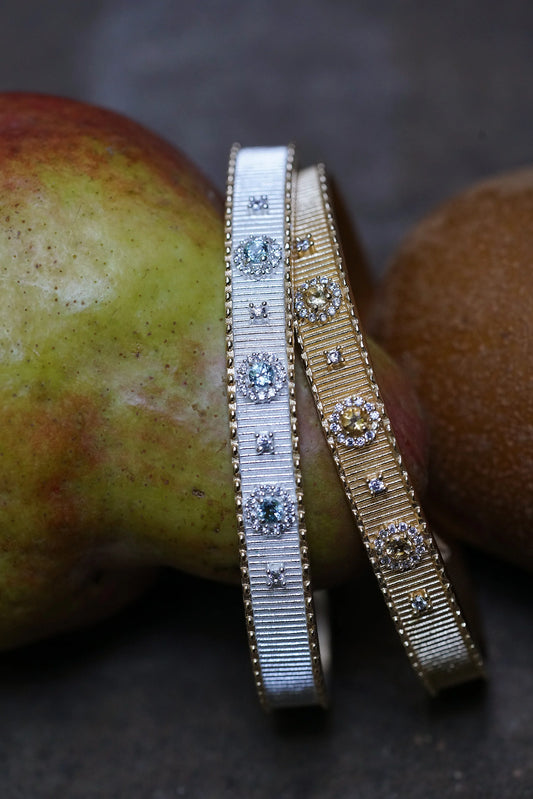 Sao bracelet with blue topaz