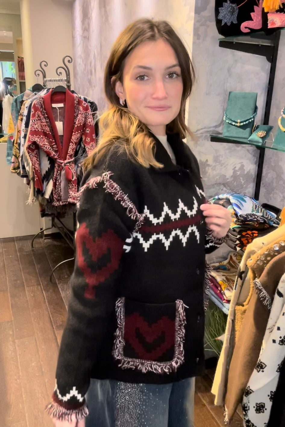 Black jacket embroidered with a burgundy heart