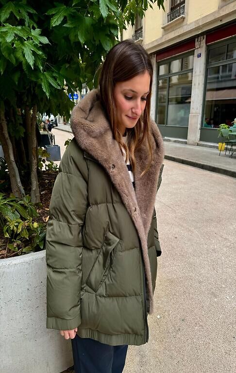 Khaki parka with removable brown Fur