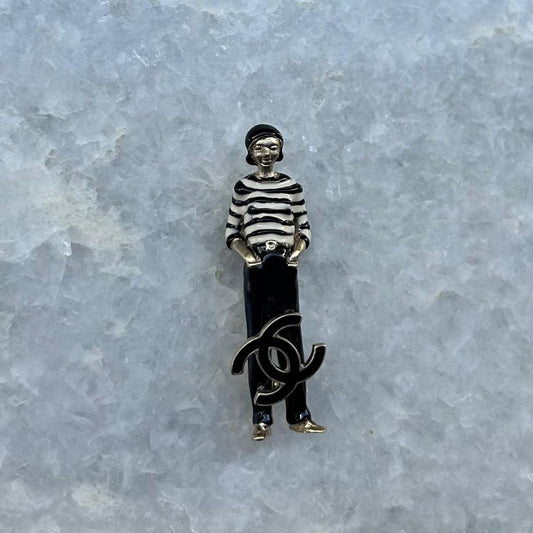 CHANEL - Vintage Coco Brooch