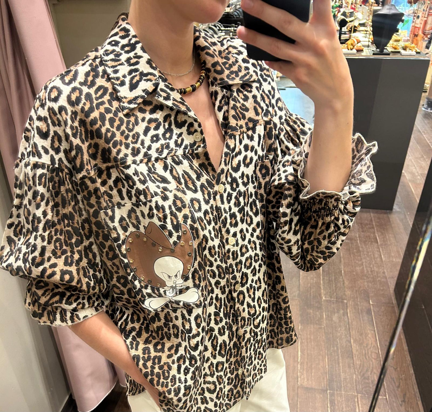 FRONT STREET 8 - Oversized Leopard Print Looney Tunes Shirt