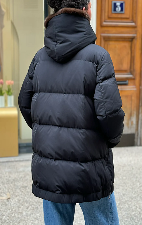 Black parka with removable Brown Fur