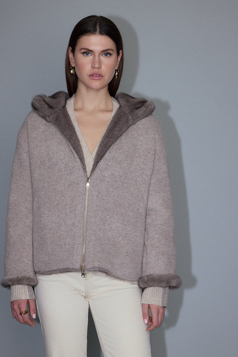 MA PETITE CAPSULE - YETI Reversible Jacket – Taupe